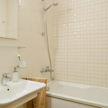 Apartment Modern, Work-friendly Apartment, City Kvart
