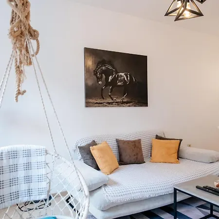 Modern, Work-friendly Apartment, City Kvart * Подгориця