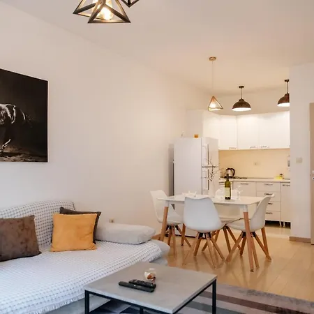 Modern, Work-friendly Apartment, City Kvart Апартаменти *